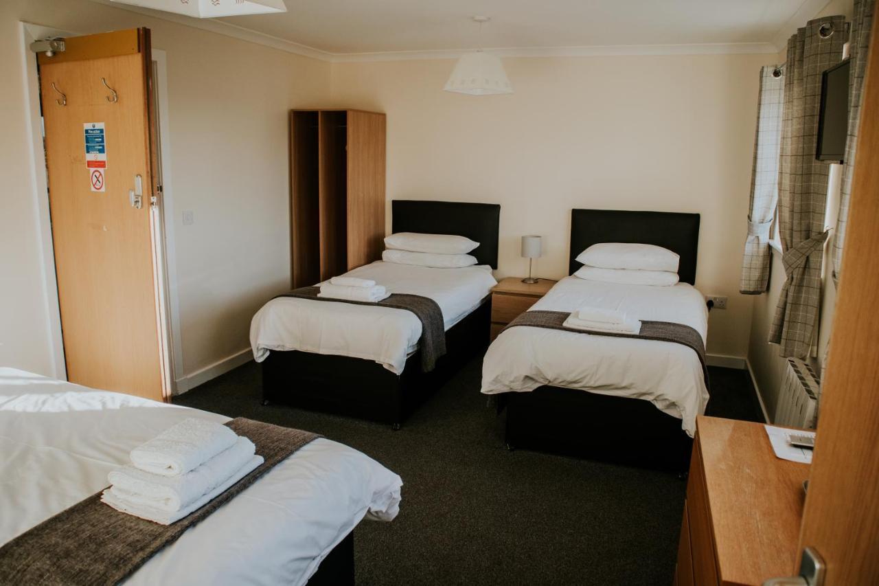Uist Travel Accommodation Daliburgh  Buitenkant foto