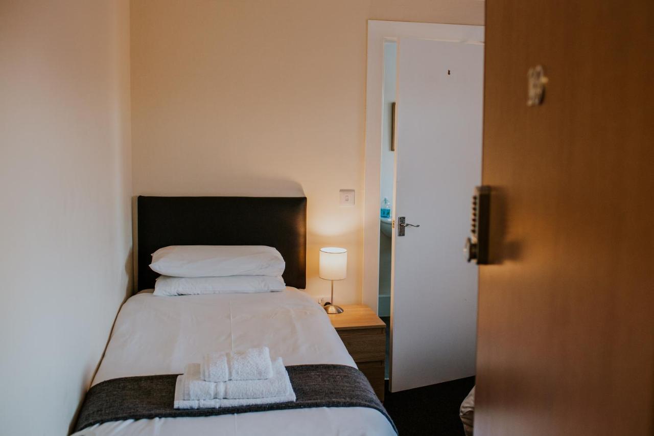 Uist Travel Accommodation Daliburgh  Buitenkant foto
