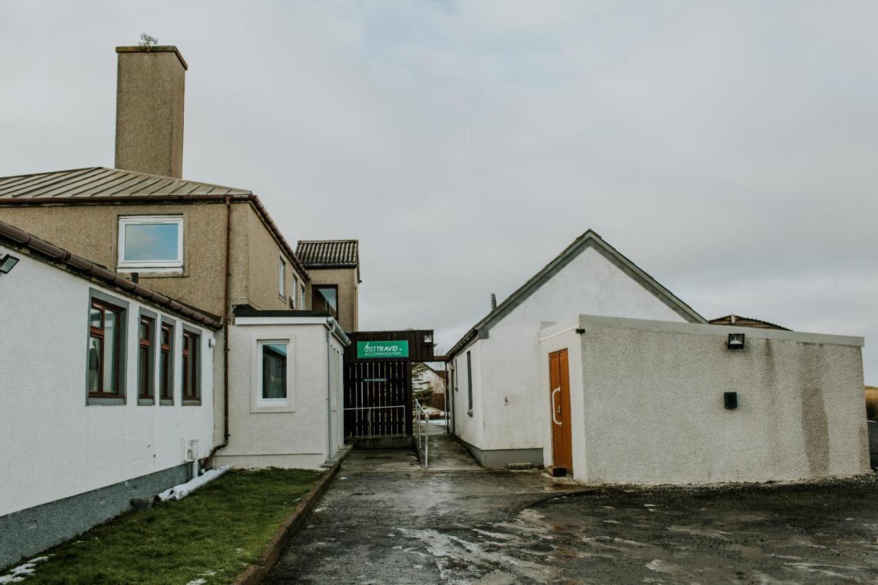 Uist Travel Accommodation Daliburgh  Buitenkant foto